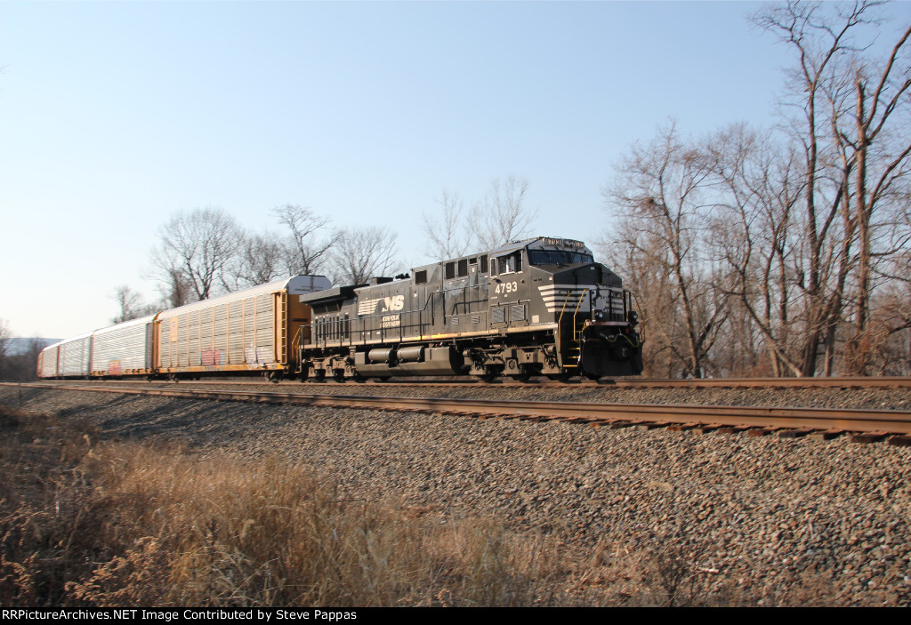 NS 4793 as a rear DPU on train 13V